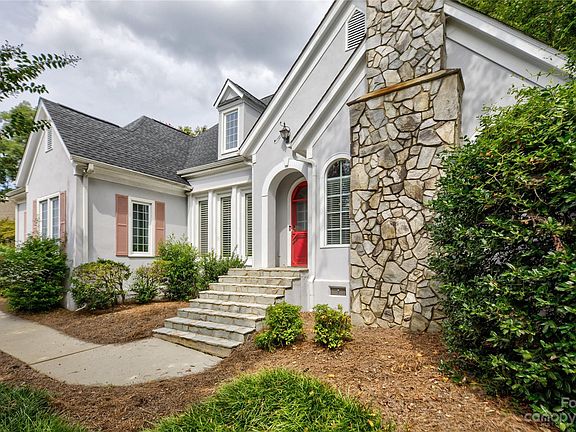 4th image of 16117 Riverpointe Dr