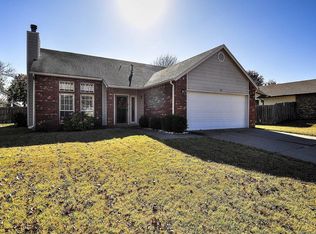 2605 W Laredo St, Broken Arrow, OK 74012