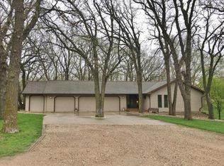 1830 381st Ave, Estherville, IA 51334