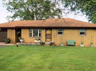7280 S Clement Ave, Oak Creek, WI 53154