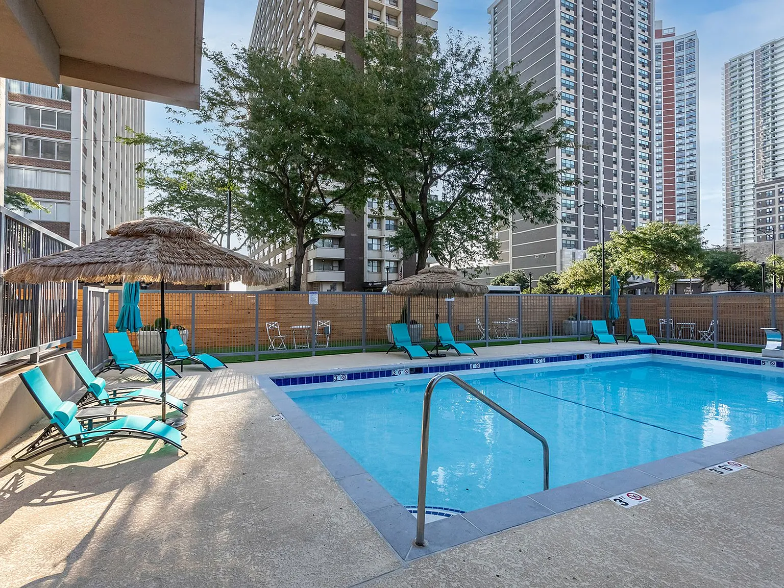 The Duplex Tower — Photo 4