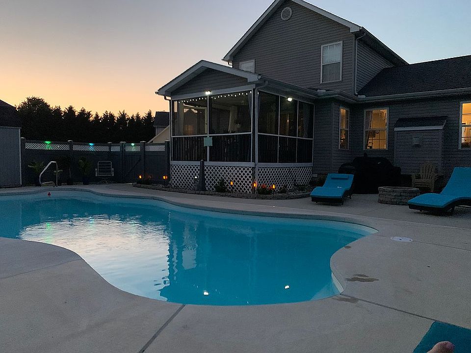 2nd image of 508 W Chestnut Ridge Dr
