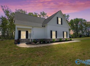 15176 Blendor Crooks Dr, Athens, AL 35611