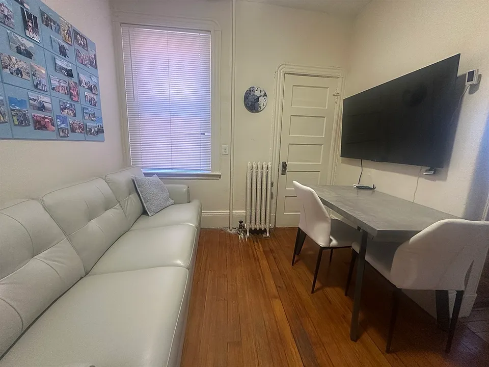 1234 Commonwealth Ave #11
