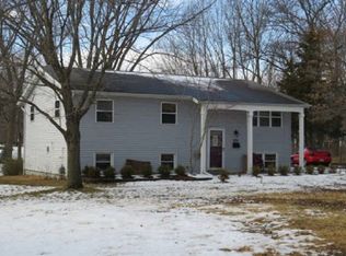 3363 N Taylor Ave, Decatur, IL 62526