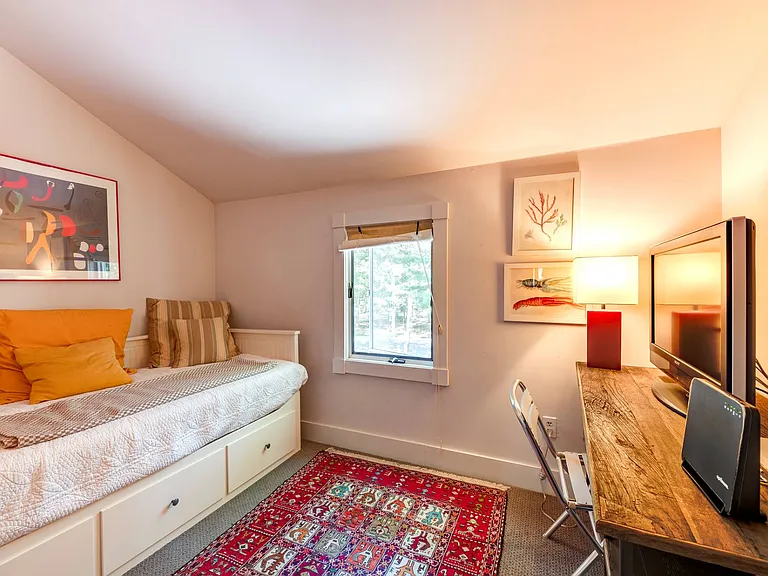 175 Warfield Way — Photo 11