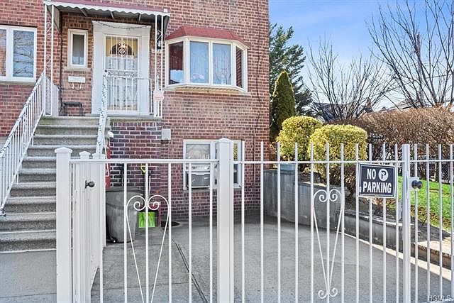 1st image of 3228 Layton Ave