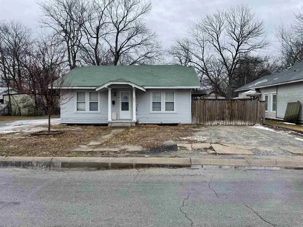 905 S Lowe St, Stuttgart, AR 72160