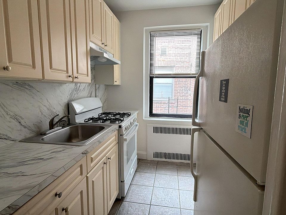 1st image of 17505 Wexford Ter APT 6E