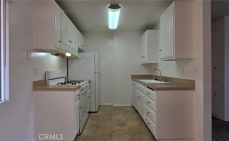 6600 Warner Ave #56 — Photo 9