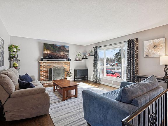 5th image of 1893 Roth St