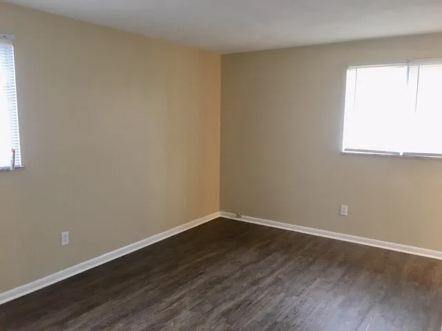 9403 Shenandoah Dr — Photo 20