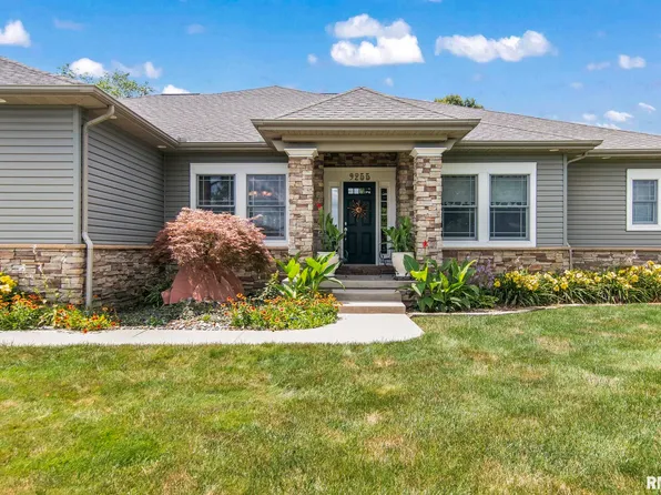 9255 Gordon Dr, Chatham, IL 62629