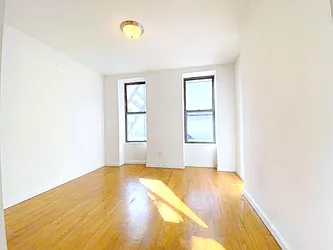 Rented by Manhattan Spaces