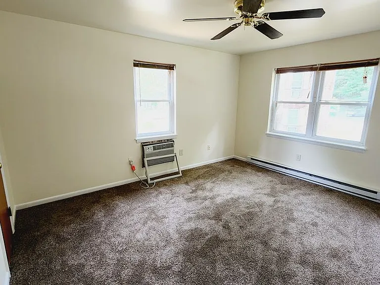 404 Woodcliff Ave — Photo 13