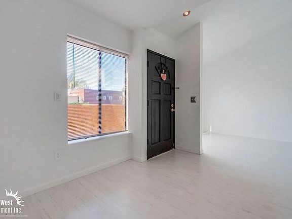 4th image of 4383 Kansas St APT 7