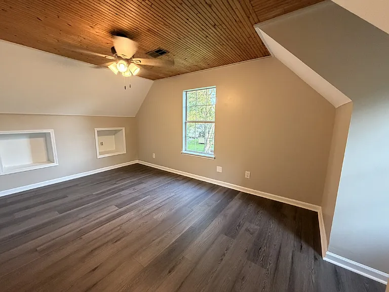 1306 Green Forest Dr — Photo 23