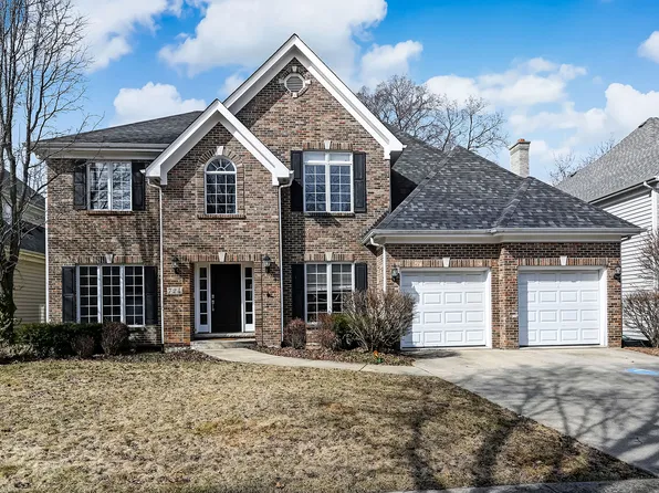 724 Megan Ct, Westmont, IL 60559