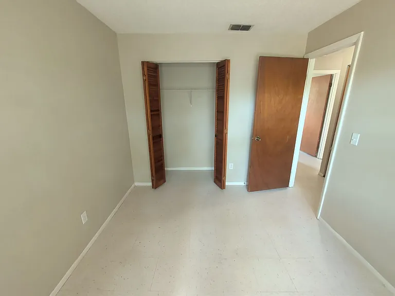 2352 S Sandburg Point — Photo 9