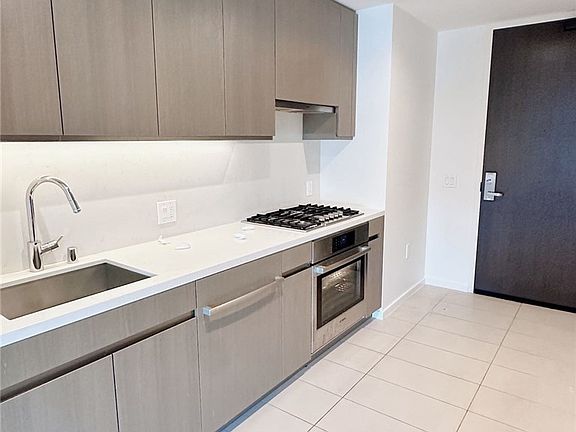 2nd image of 889 Francisco St Unit 2505