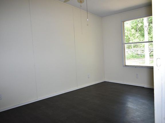 5th image of 8607 Burleson Manor Rd #A