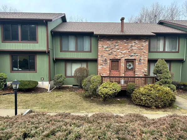 103 Cliffside Drive #E, Manchester, CT 06042