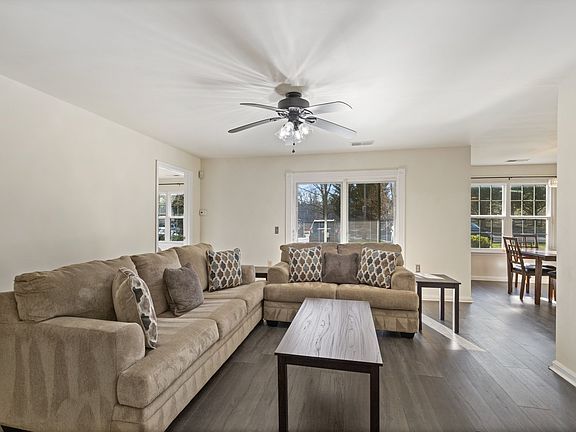5th image of 8901 Stone Creek Pl APT T3