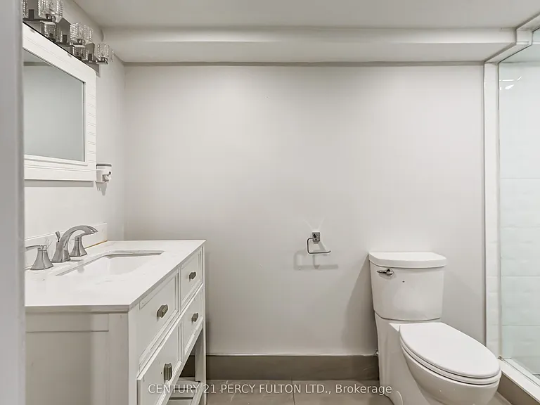 1989 Davenport Rd #1 — Photo 16