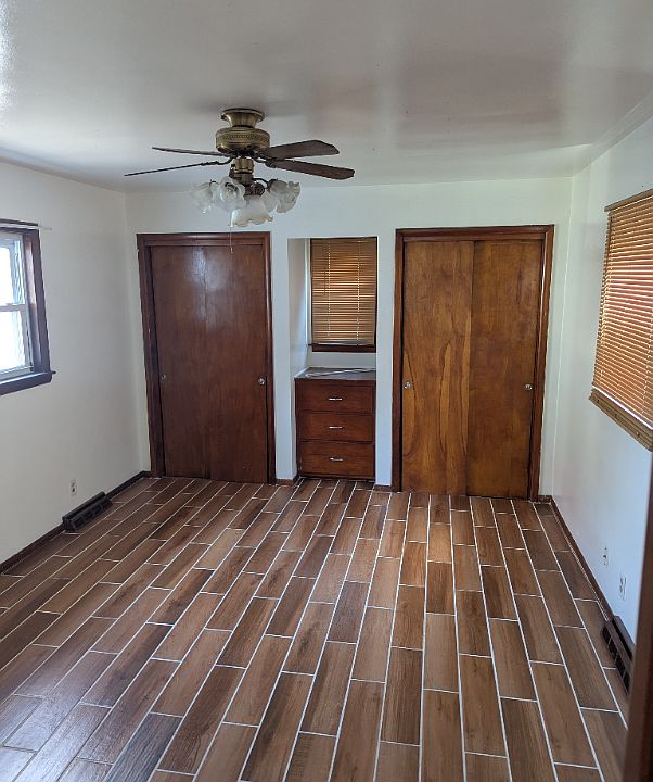 1st image of 367 Laird Ave SE
