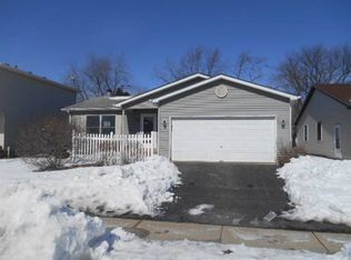 505 Lucerne Ln, Dekalb, IL 60115