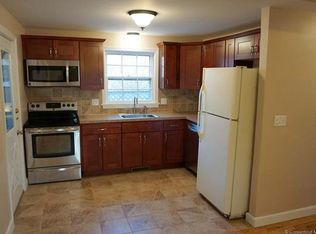 34A Manchester Cir, West Hartford, CT 06110