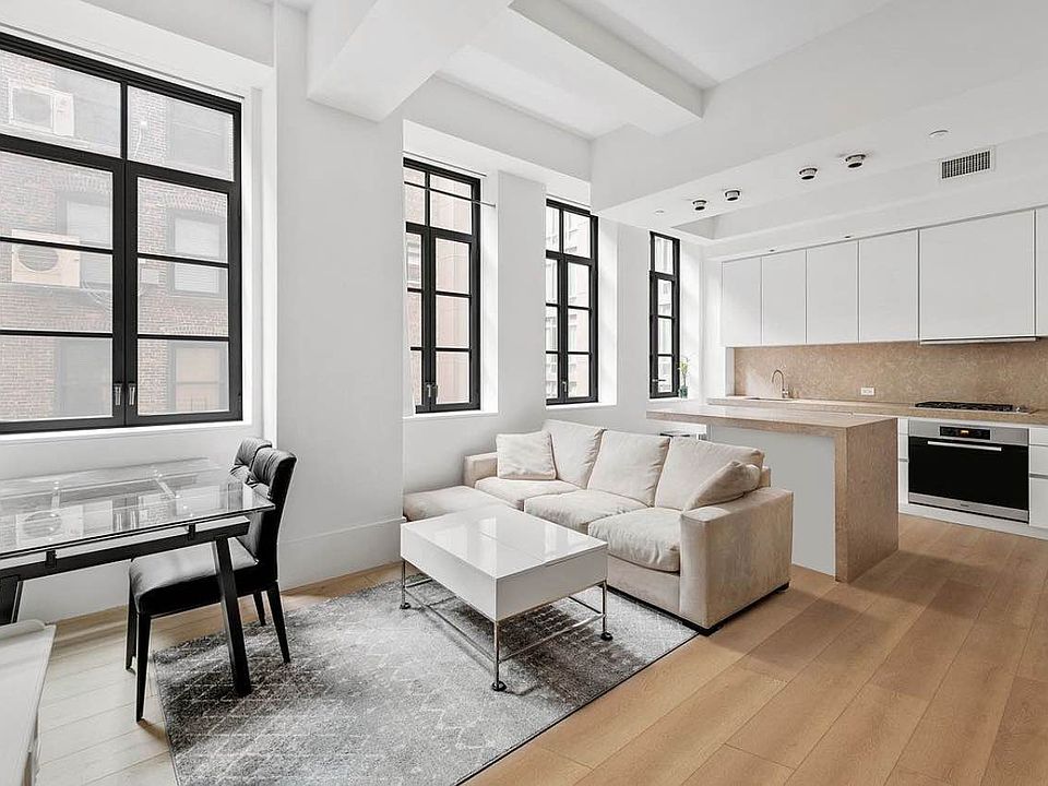 1st image of 404 Park Ave S APT 4E