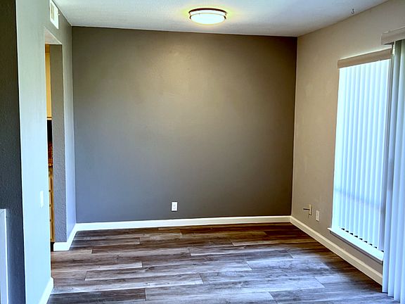 4th image of 2420 Larkspur Ln APT 224