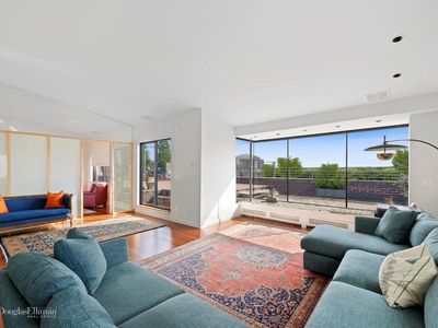 115 Eastern Pkwy, Brooklyn, NY, 11238