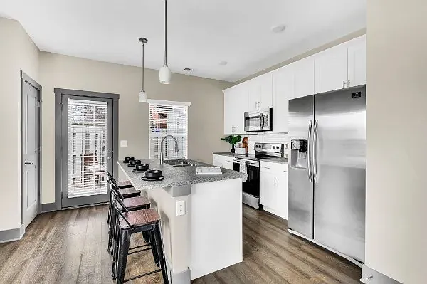2 bed, 2.5 bath, 1170 sqft, $2,399 — Photo 3