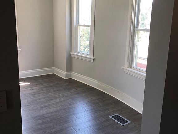 5th image of 1627 Cumberland St
