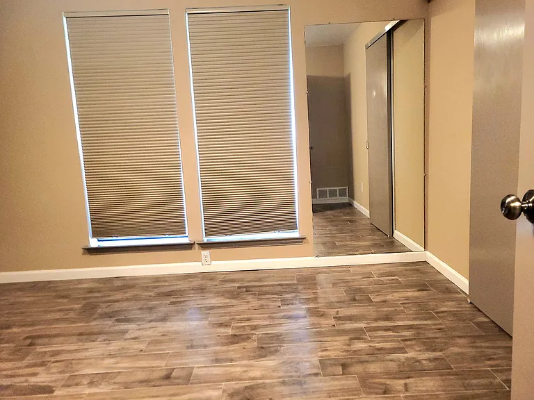 912 N Dove Rd — Photo 16