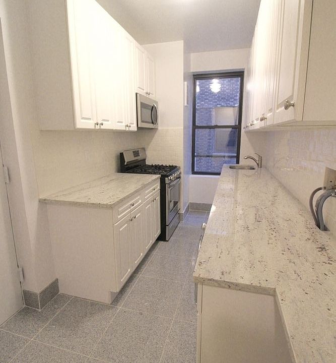 1st image of 75 Saint Nicholas Pl APT 3E