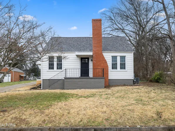 217 Waller Ave, Maryville, TN 37803