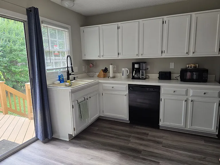 537 Mountain Lake Dr — Photo 7