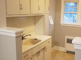 590 Western Ave APT 4, Albany, NY 12203