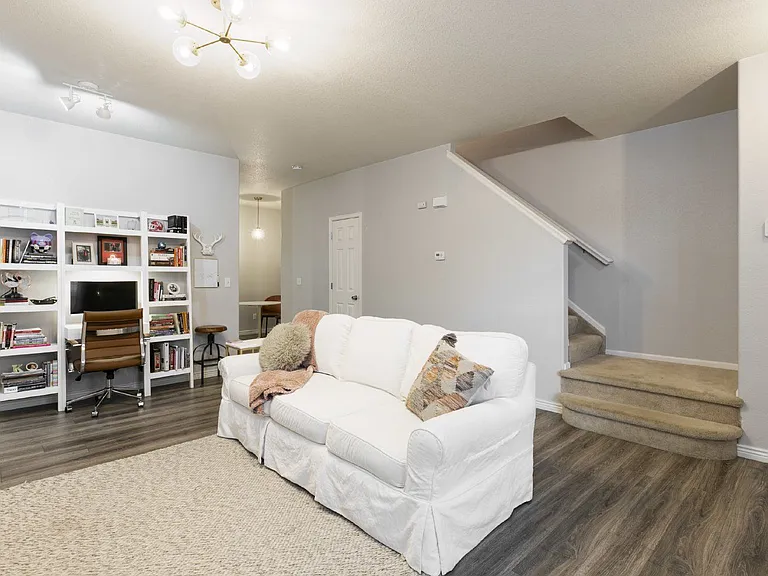 7860 Sandy Springs Point — Photo 8