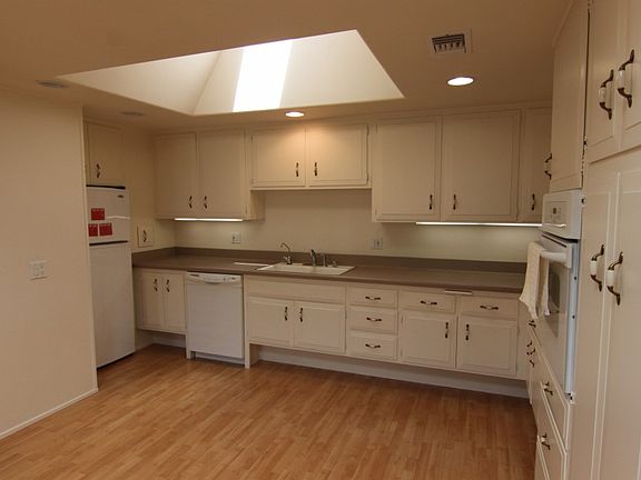 3rd image of 13701 Alderwood Ln APT 29E