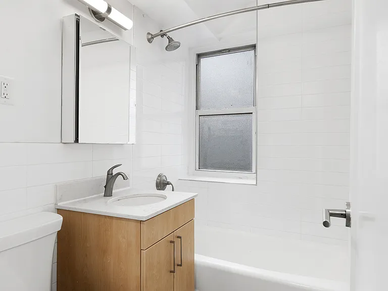 30 W 141st St #16B — Photo 4