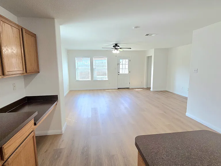 1241 Kachina Ln — Photo 4