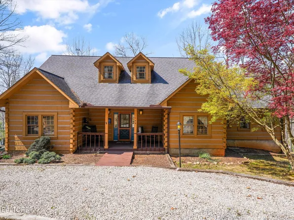 149 E Deer Walk Dr, La Follette, TN 37766