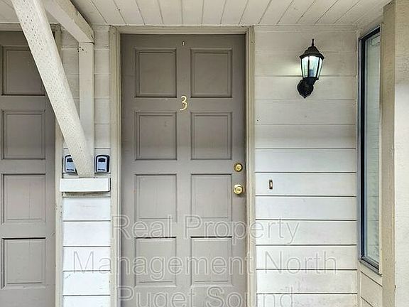 4th image of 3504 Wetmore Ave Unit 3