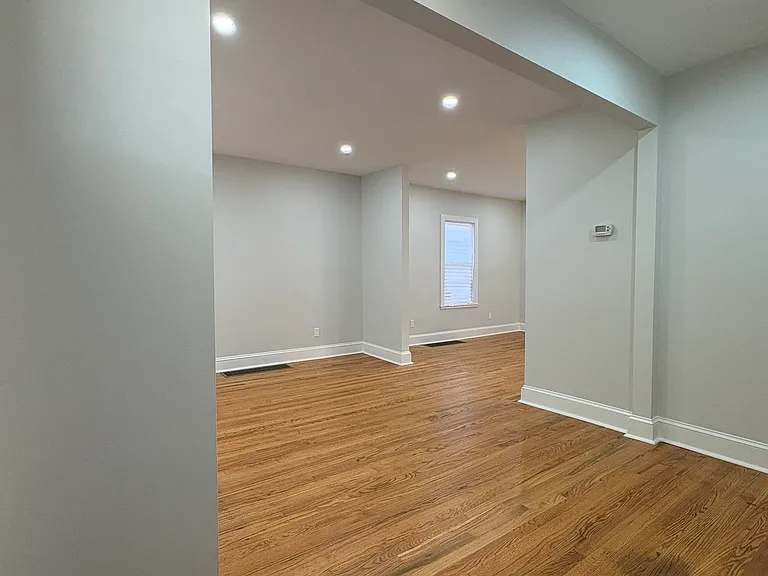 172 Swanson Ave — Photo 10