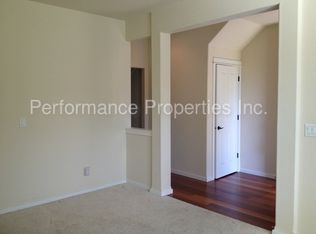 633 NE 73rd Ave, Hillsboro, OR 97124