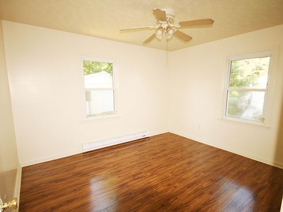 3rd image of 3200 Sussex Dr